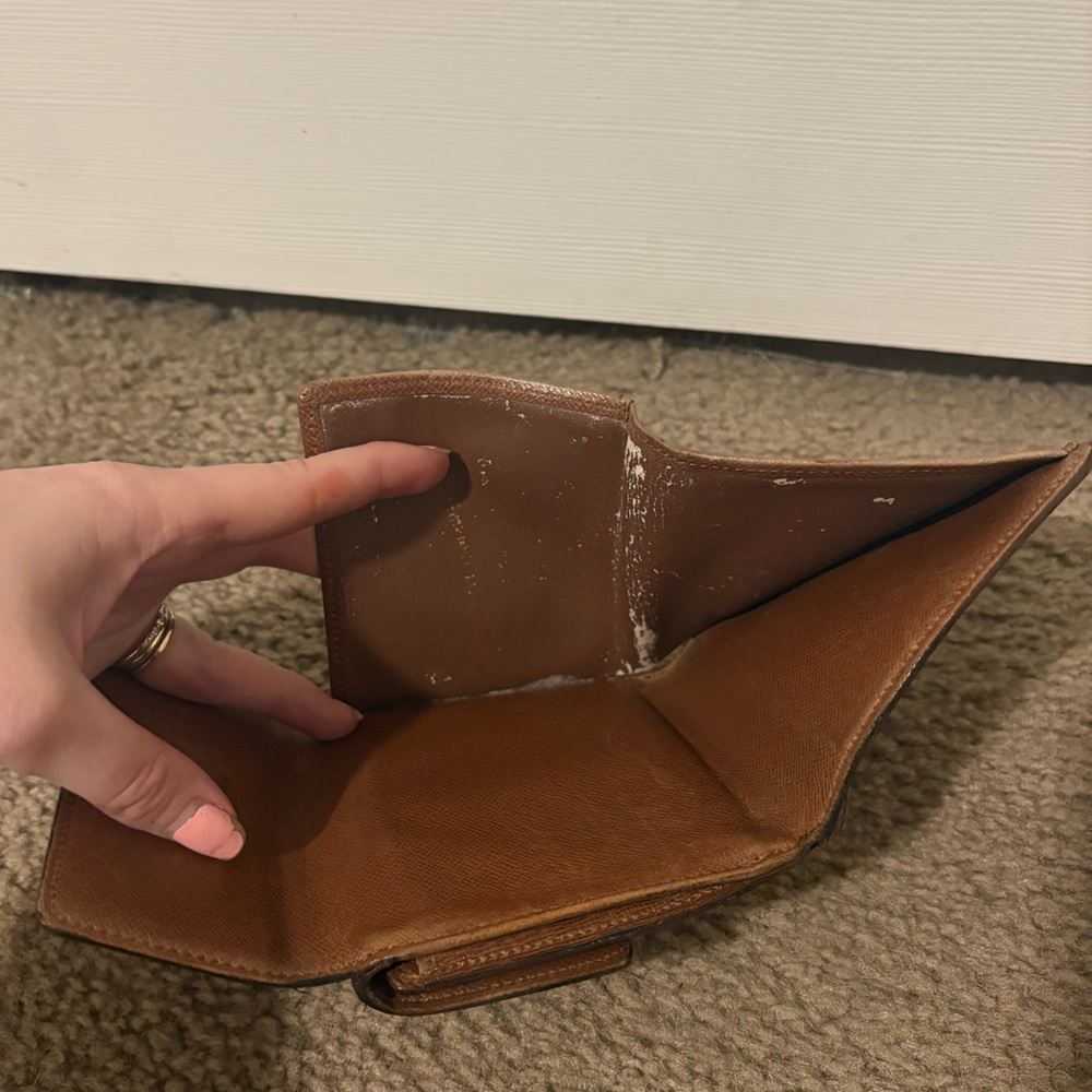 Louis Vuitton Monogram Elise Wallet View 5